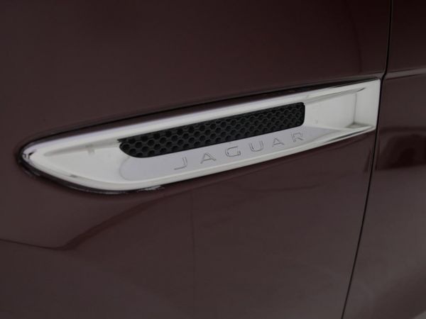 Jaguar F-Pace 2.0L i4D AWD Automático Prestige nuevo Zaragoza