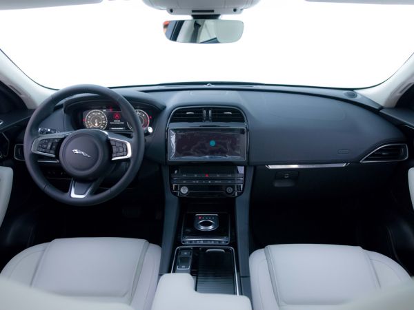 Jaguar F-Pace 2.0L i4D Prestige Auto nuevo Zaragoza
