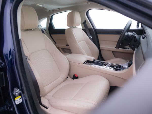 Jaguar XF 2.0D I4 (180CV) Prestige Auto 4WD nuevo Zaragoza