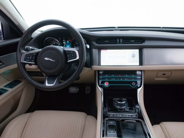 Jaguar XF 2.0D I4 (180CV) Prestige Auto 4WD nuevo Zaragoza