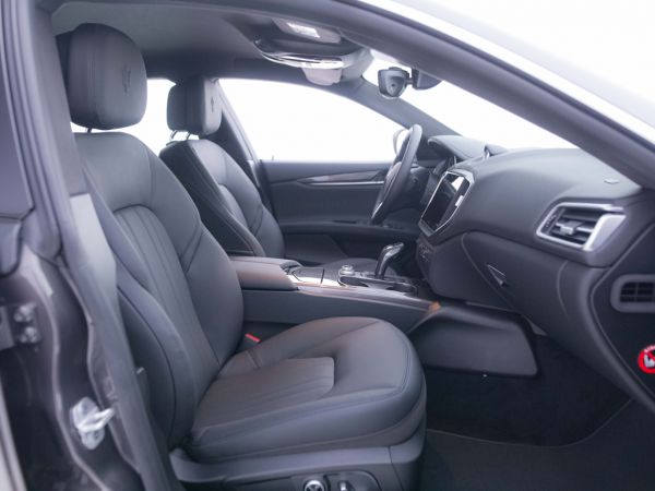 Maserati Ghibli 2.0 L4 Hybrid-Gasolina (330CV) nuevo Zaragoza