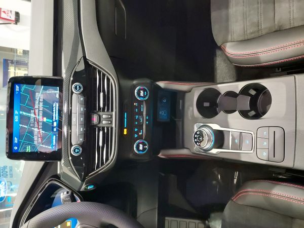 Ford Kuga ST-Line X 2.5 Duratec FHEV Auto 190cv nuevo Barcelona